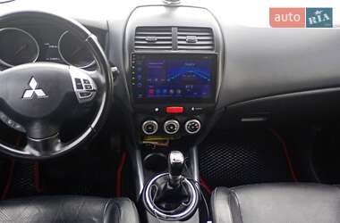 Внедорожник / Кроссовер Mitsubishi ASX 2010 в 