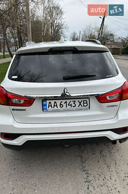 Внедорожник / Кроссовер Mitsubishi ASX 2018 в 
