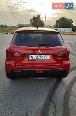 Внедорожник / Кроссовер Mitsubishi ASX 2011 в 