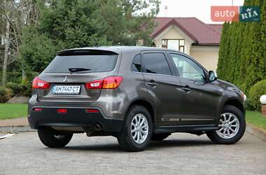 Внедорожник / Кроссовер Mitsubishi ASX 2012 в 