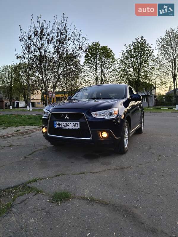 Mitsubishi ASX 2011