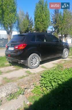 Внедорожник / Кроссовер Mitsubishi ASX 2014 в 