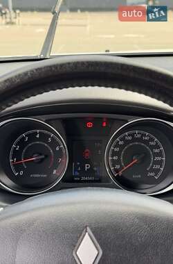 Внедорожник / Кроссовер Mitsubishi ASX 2012 в 
