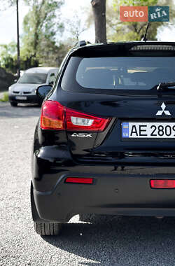 Внедорожник / Кроссовер Mitsubishi ASX 2010 в 