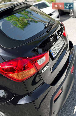 Внедорожник / Кроссовер Mitsubishi ASX 2010 в 