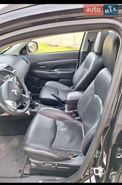 Внедорожник / Кроссовер Mitsubishi ASX 2011 в 