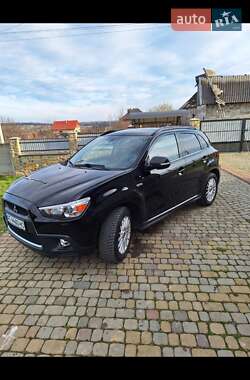Внедорожник / Кроссовер Mitsubishi ASX 2011 в 