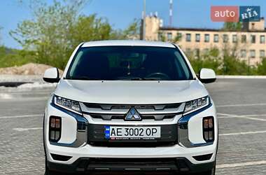 Внедорожник / Кроссовер Mitsubishi ASX 2021 в 