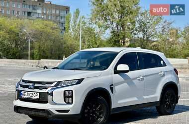 Внедорожник / Кроссовер Mitsubishi ASX 2021 в 