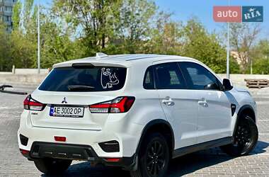 Внедорожник / Кроссовер Mitsubishi ASX 2021 в 