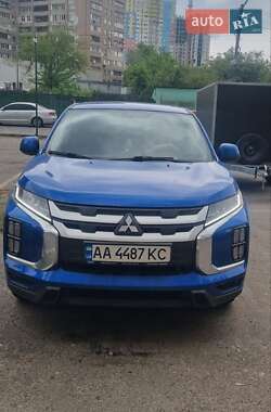 Внедорожник / Кроссовер Mitsubishi ASX 2019 в 