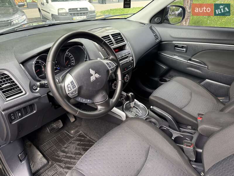 Внедорожник / Кроссовер Mitsubishi ASX 2012 в Ровно