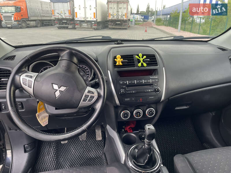 Позашляховик / Кросовер Mitsubishi ASX 2010 в Кам'янець-Подільському фото 2 Позашляховик / Кросовер Mitsubishi ASX 2010 в Кам'янець-Подільському
