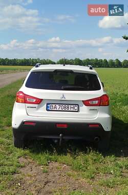 Позашляховик / Кросовер Mitsubishi ASX 2011 в 