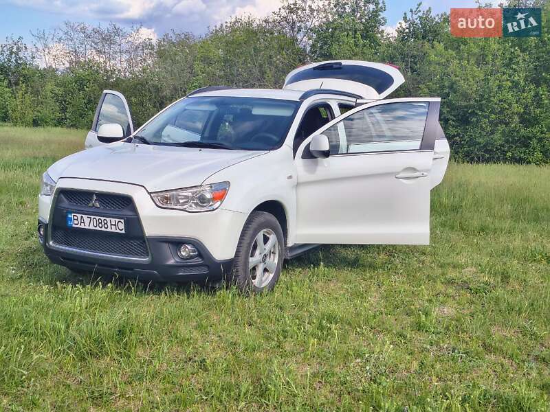 Внедорожник / Кроссовер Mitsubishi ASX 2011 в Гайвороне