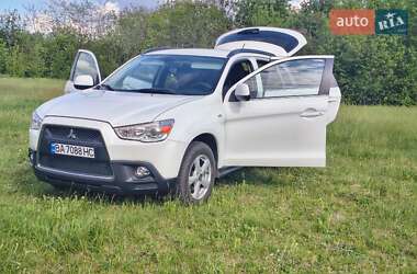 Позашляховик / Кросовер Mitsubishi ASX 2011 в 