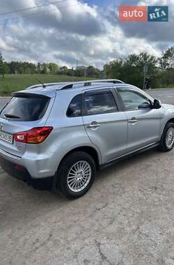Внедорожник / Кроссовер Mitsubishi ASX 2011 в 
