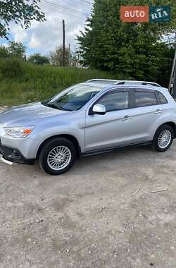 Внедорожник / Кроссовер Mitsubishi ASX 2011 в 