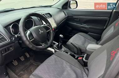 Внедорожник / Кроссовер Mitsubishi ASX 2013 в 