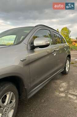 Позашляховик / Кросовер Mitsubishi ASX 2010 в 