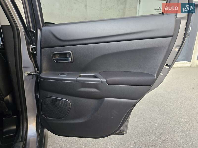 Внедорожник / Кроссовер Mitsubishi ASX 2012 в Киеве