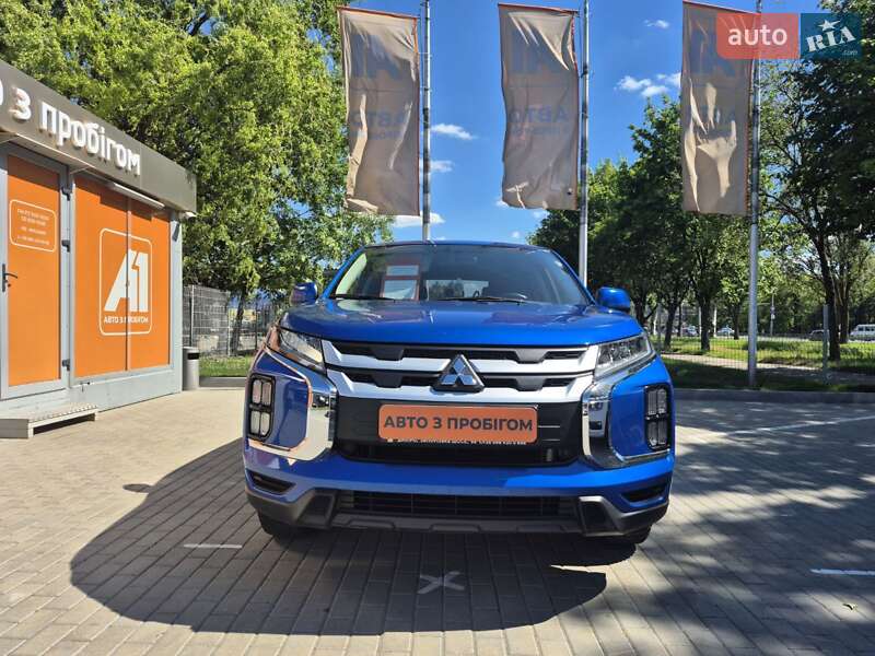 Внедорожник / Кроссовер Mitsubishi ASX 2021 в 
