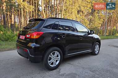 Позашляховик / Кросовер Mitsubishi ASX 2011 в 