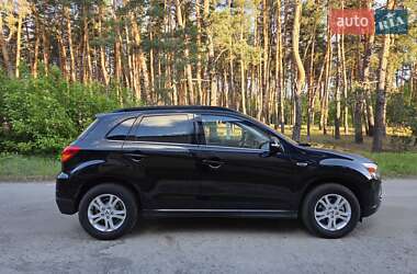 Позашляховик / Кросовер Mitsubishi ASX 2011 в 