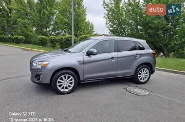 Внедорожник / Кроссовер Mitsubishi ASX 2014 в 