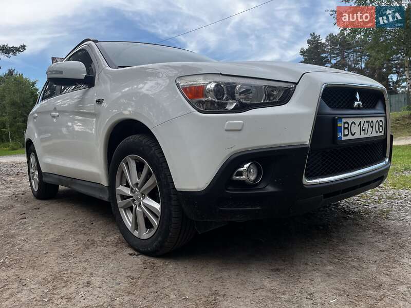 Mitsubishi ASX 2011