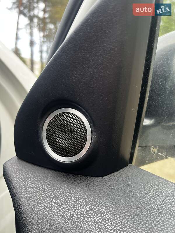 Внедорожник / Кроссовер Mitsubishi ASX 2011 в Новояворовске