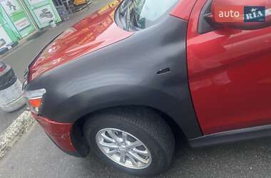 Внедорожник / Кроссовер Mitsubishi ASX 2011 в 