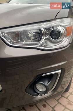Позашляховик / Кросовер Mitsubishi ASX 2014 в 