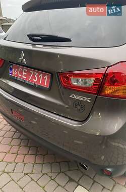 Позашляховик / Кросовер Mitsubishi ASX 2014 в 