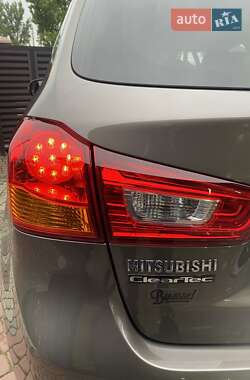 Позашляховик / Кросовер Mitsubishi ASX 2014 в 