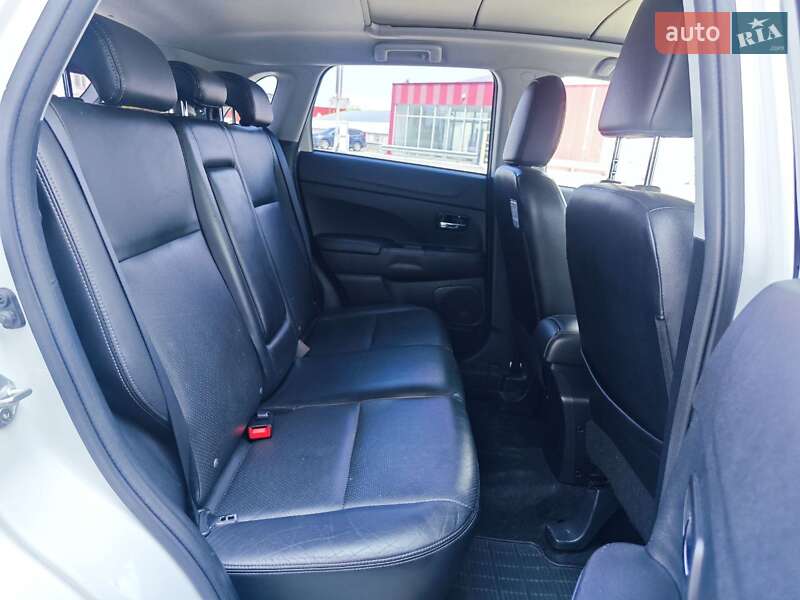 Внедорожник / Кроссовер Mitsubishi ASX 2010 в Киеве