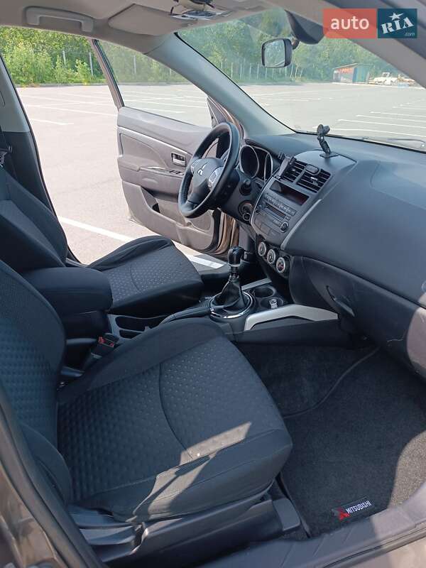 Внедорожник / Кроссовер Mitsubishi ASX 2010 в Виннице