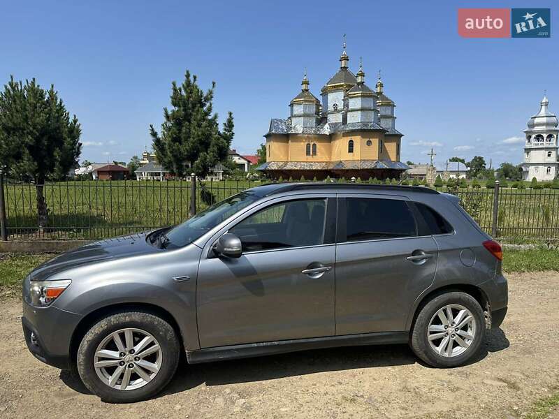 Внедорожник / Кроссовер Mitsubishi ASX 2012 в Перегинском