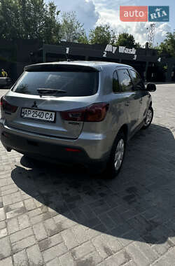 Внедорожник / Кроссовер Mitsubishi ASX 2011 в 