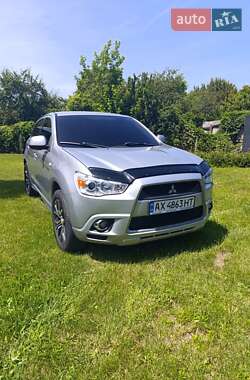 Внедорожник / Кроссовер Mitsubishi ASX 2011 в 