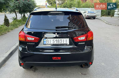 Внедорожник / Кроссовер Mitsubishi ASX 2015 в 