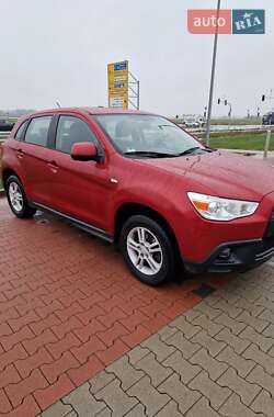 Внедорожник / Кроссовер Mitsubishi ASX 2011 в 