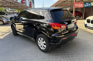 Внедорожник / Кроссовер Mitsubishi ASX 2012 в 