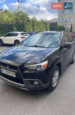Внедорожник / Кроссовер Mitsubishi ASX 2010 в 