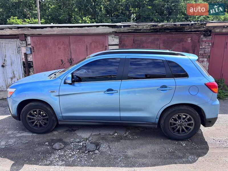 Внедорожник / Кроссовер Mitsubishi ASX 2011 в Киеве