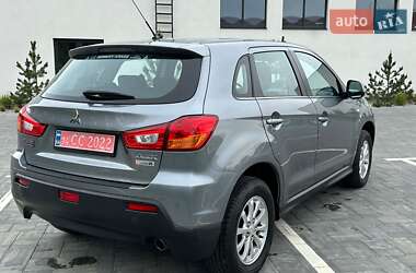 Внедорожник / Кроссовер Mitsubishi ASX 2013 в 