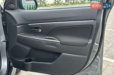 Внедорожник / Кроссовер Mitsubishi ASX 2013 в 