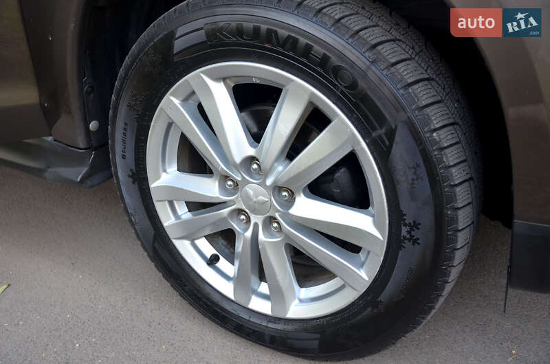 Внедорожник / Кроссовер Mitsubishi ASX 2010 в Ромнах фото 27 Внедорожник / Кроссовер Mitsubishi ASX 2010 в Ромнах