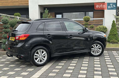 Внедорожник / Кроссовер Mitsubishi ASX 2014 в 
