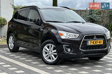 Внедорожник / Кроссовер Mitsubishi ASX 2014 в 